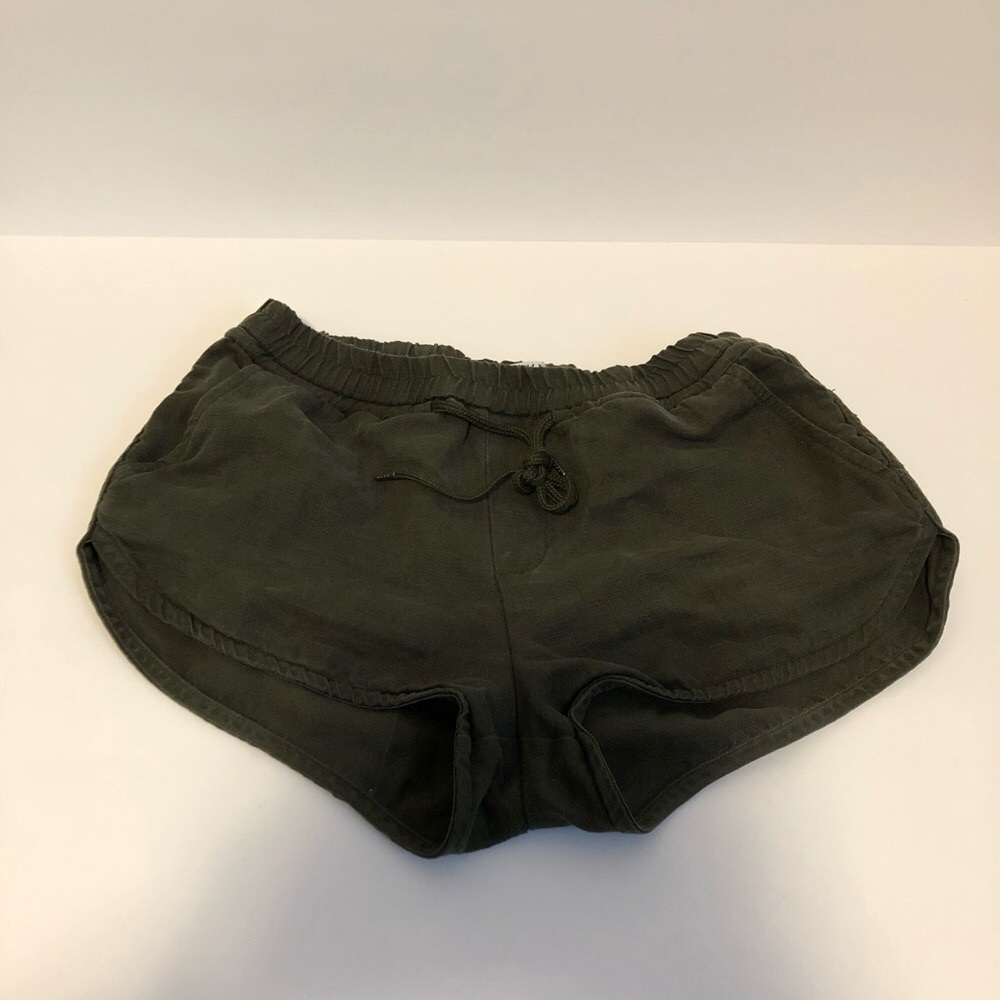 Aritzia COMMUNITY Habitus Linen Short Shorts